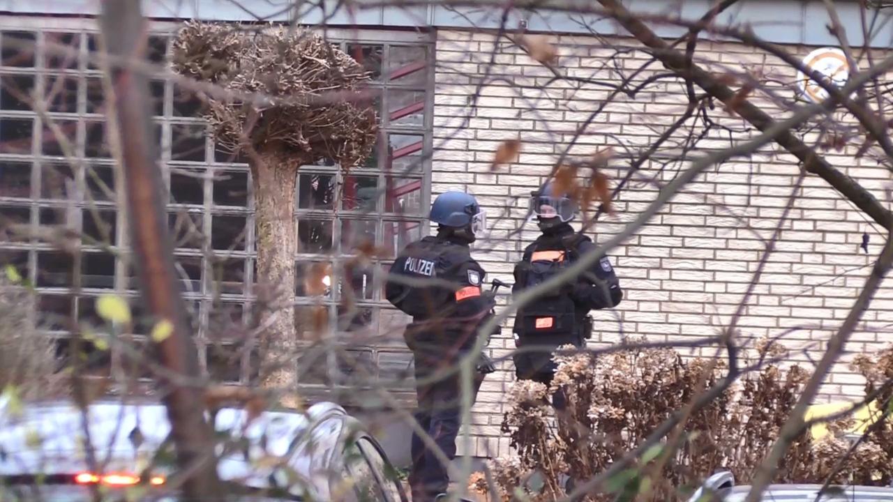 Nordrhein-Westfalen: Nach Bedrohungslage in Lotte: Einsatz ...