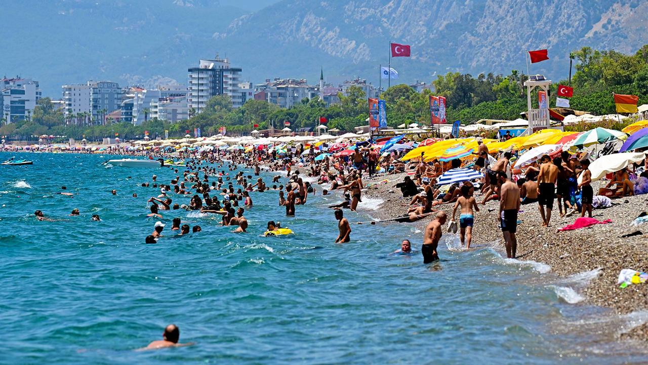 Warum-T-rkei-Urlauber-tiefer-in-die-Tasche-greifen-m-ssen
