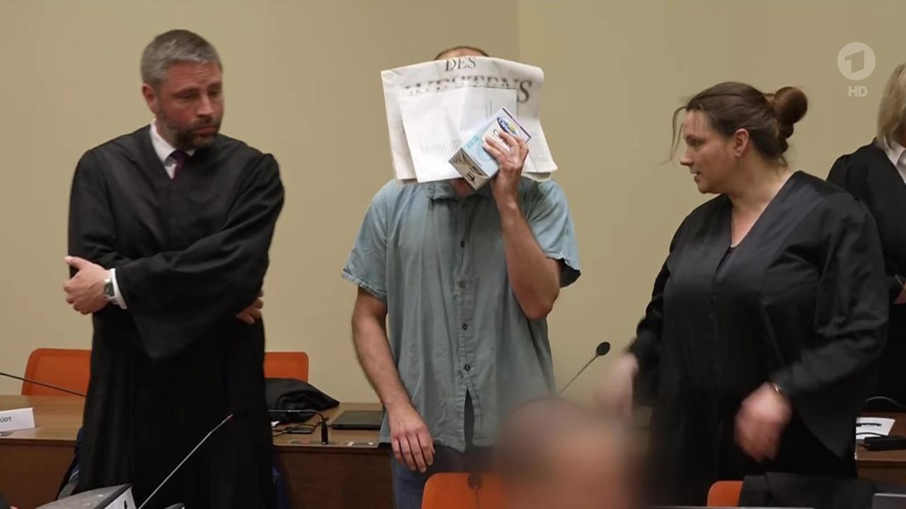 Dritter Prozess gegen "Reichsbürger"-Gruppe um Prinz Reuß | tagesschau.de