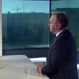 Markus Preiß im Gespräch mit Boris Pistorius beim Bericht aus Berlin