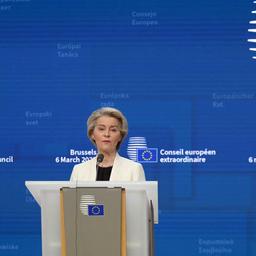 Ursula von der Leyen beim EU-Sondergipfel zur Verteidigung