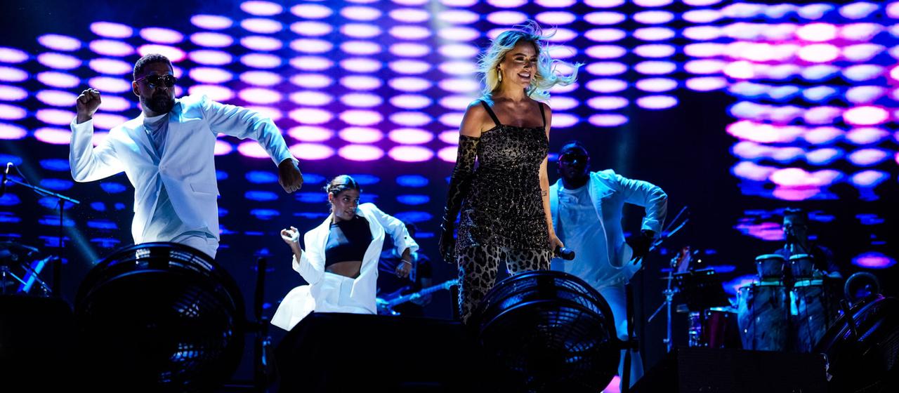 Sängerin Hadise gibt ein Konzert während des Istanbul Festivals.  (Archivbild: 26. Juli 2023)