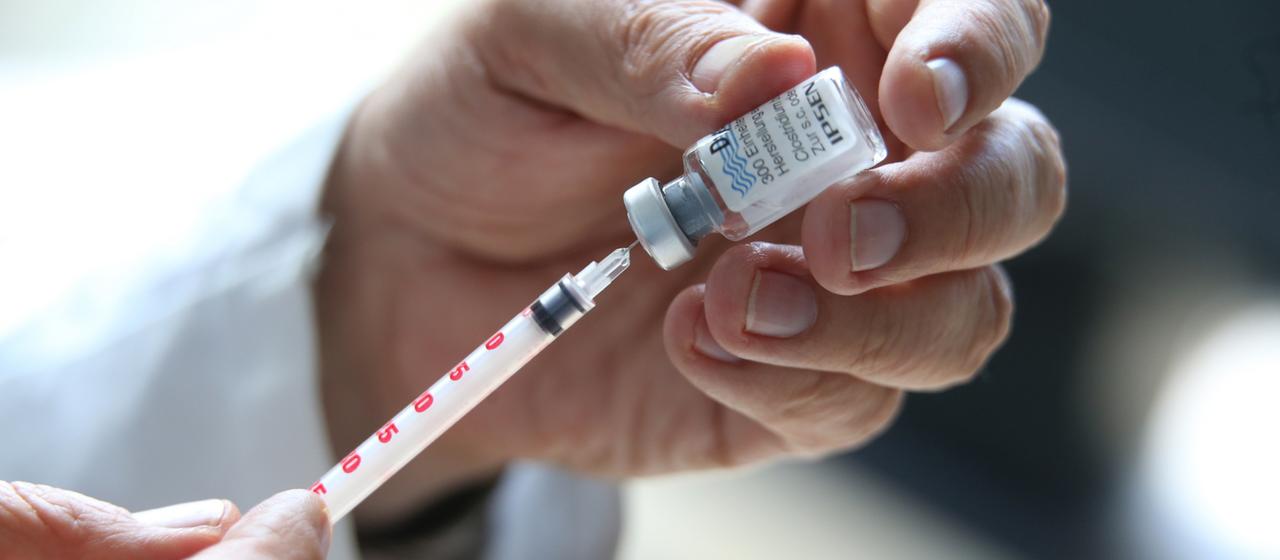 Eine Spritze mit Botox