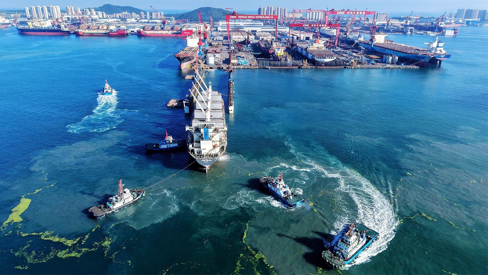 China schmiedet größten Schiffbauer der Welt