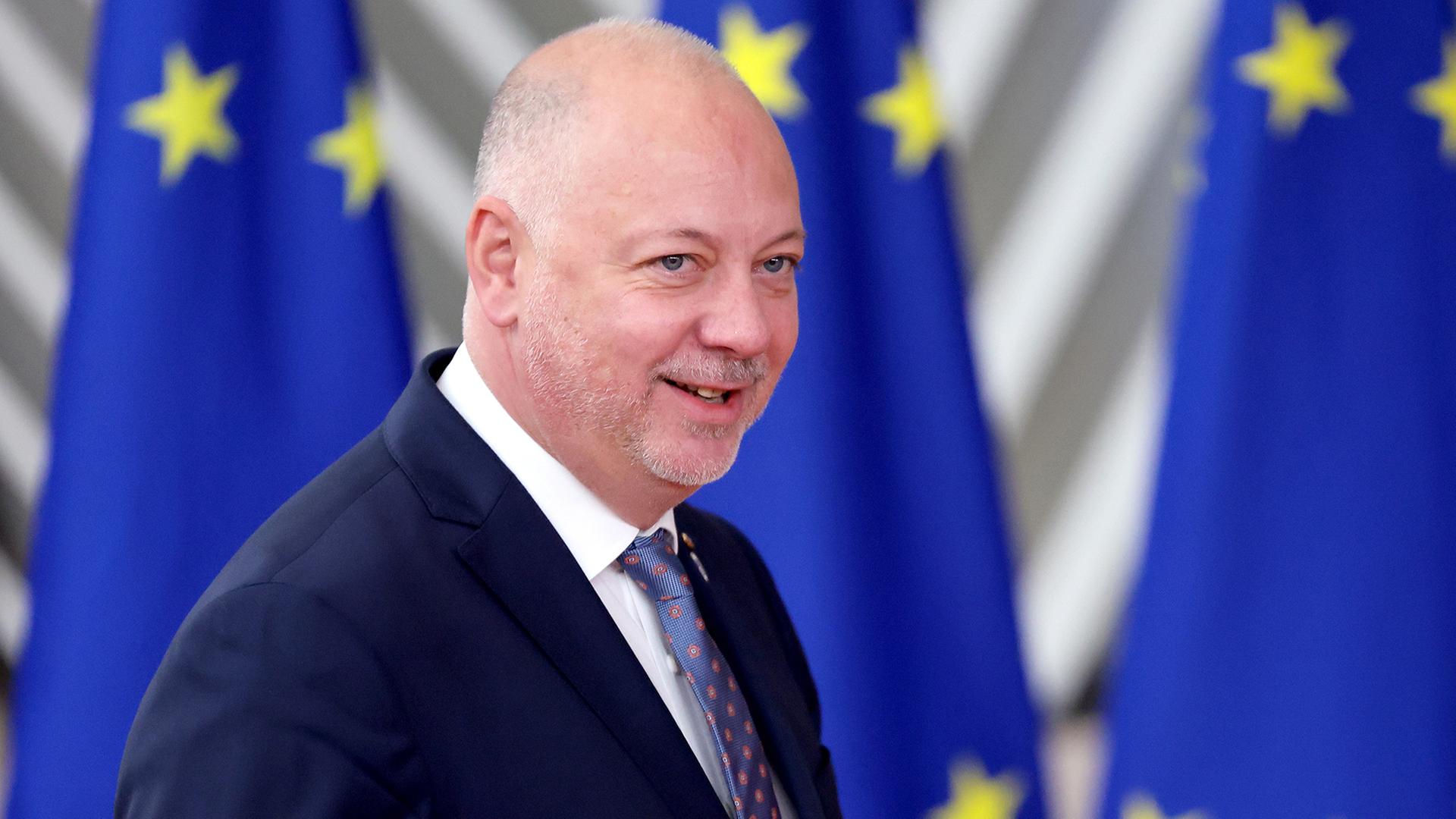 Bulgariens Regierungschef Scheljaskow reicht Rücktritt ein Bulgariens Regierungschef Scheljaskow reicht Rücktritt ein