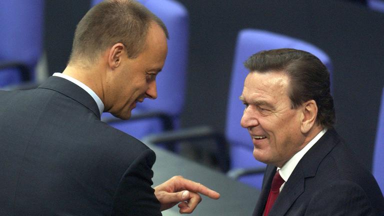 Friedrich Merz und Gerhard Schröder (Archivbild vom 18.10.2005)