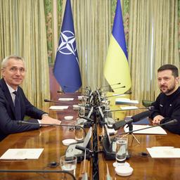 NATO-Generalsekretär Stoltenberg bei einem Gespräch mit dem ukrainischen Präsidenten Selenskyj