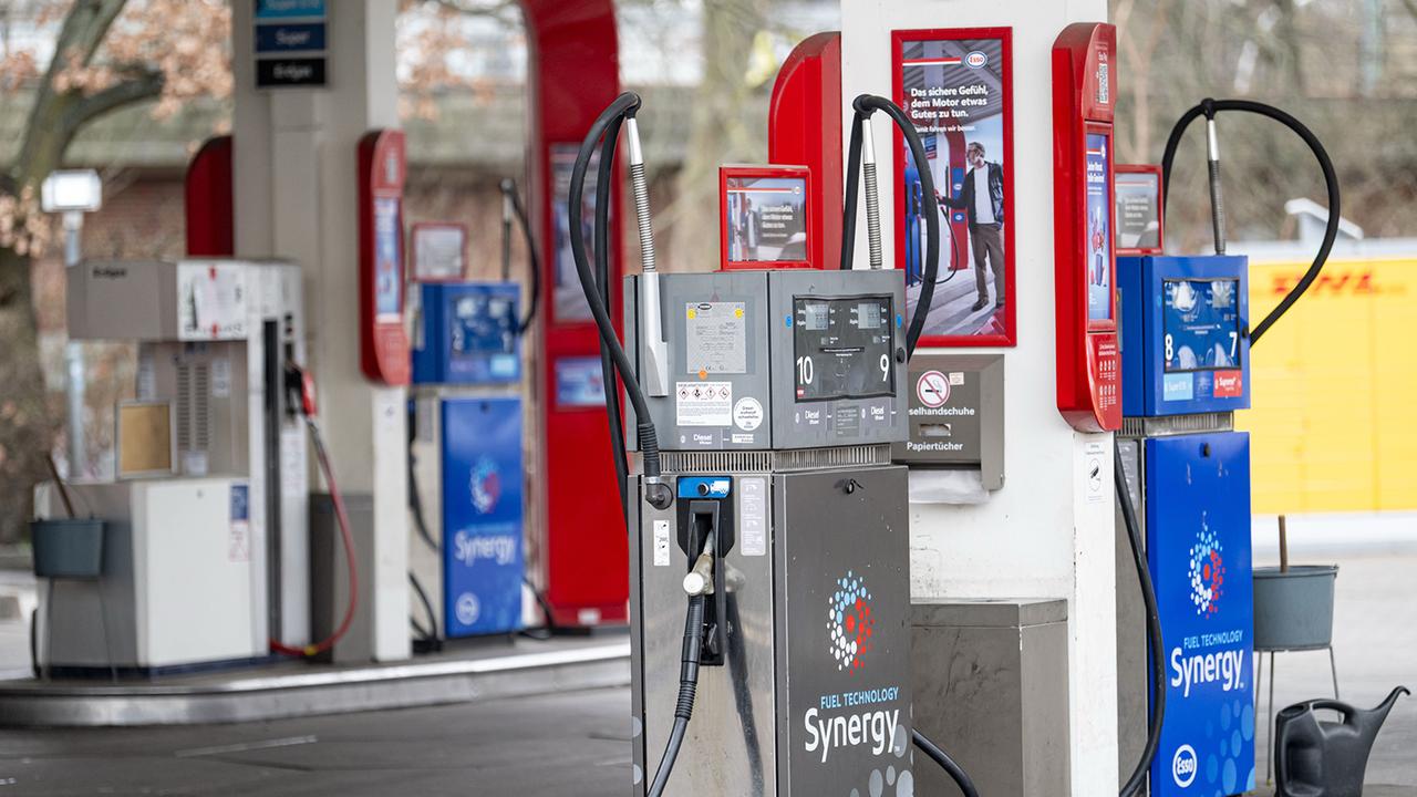 Faktenfinder: Falschbehauptungen rund ums Tanken verbreitet Faktenfinder: Falschbehauptungen rund ums Tanken verbreitet