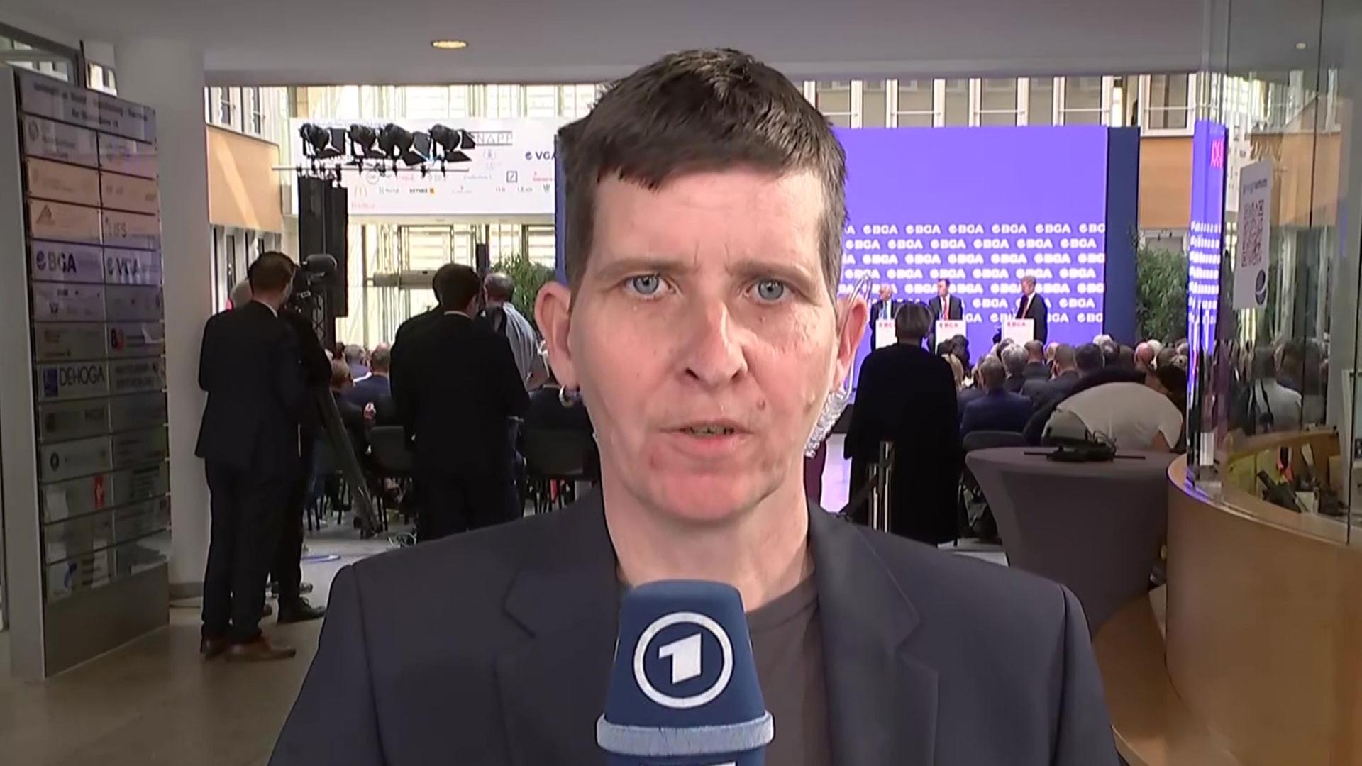 Kerstin Breinig, mit Details zu Kanzler Merz' Besuch beim Unternehmertag 2026 in Berlin