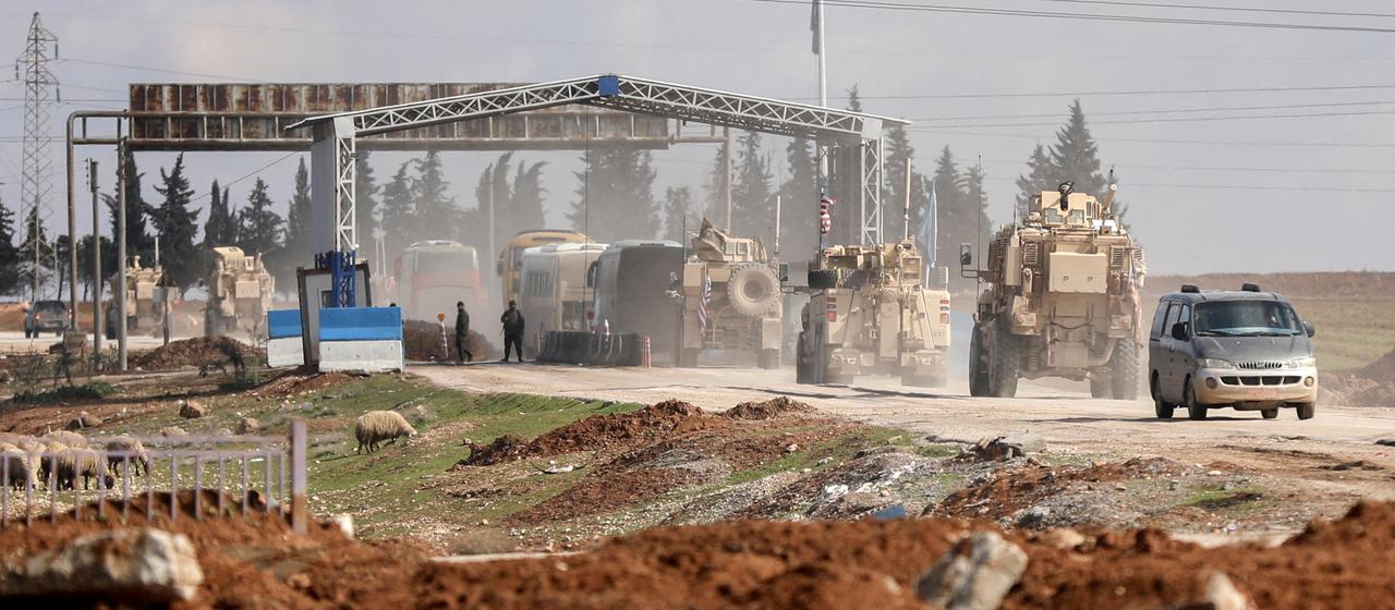 Ein US-Militärkonvoi transportiert Gefangene von Syrien in den Irak (06.02.2026)