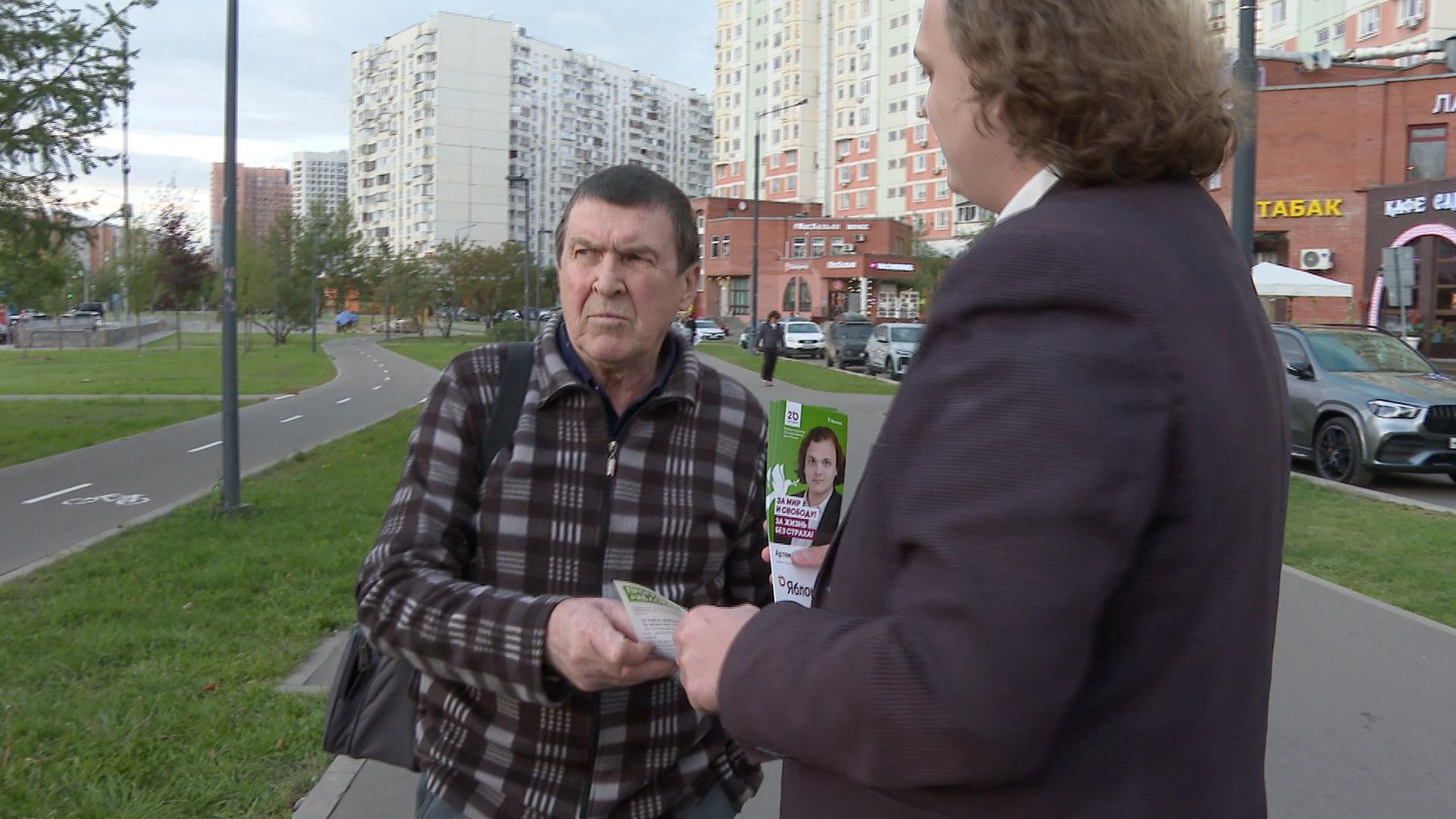 Duma-Wahl: Warum Snegowskij keine Chance gegen Tolstoj hat