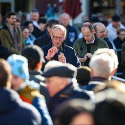 Friedrich Merz beim Bürgerdialog in Meschede