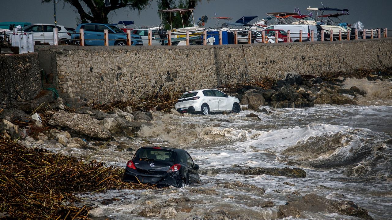 Storm on Rhodes Kills One, Floods Roads