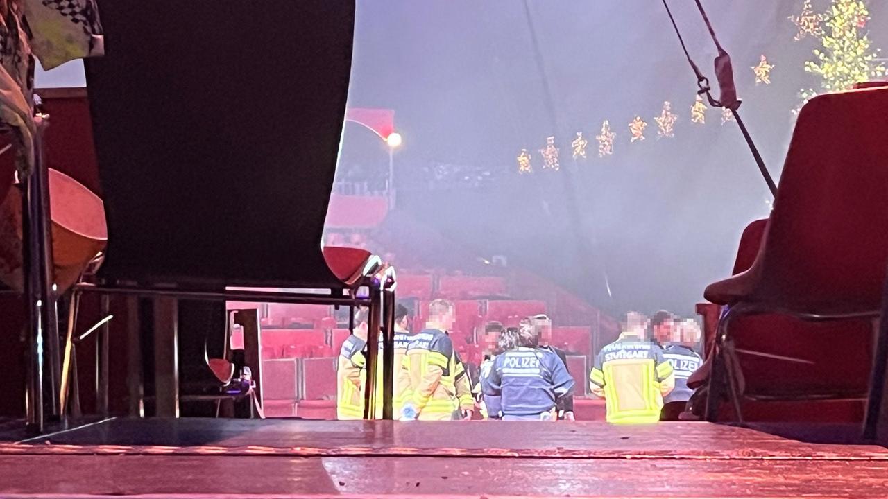 Baden-W&uuml;rttemberg Artisten-Paar abgest&uuml;rzt: Unfall beim Weltweihnachtscircus in Stuttgart