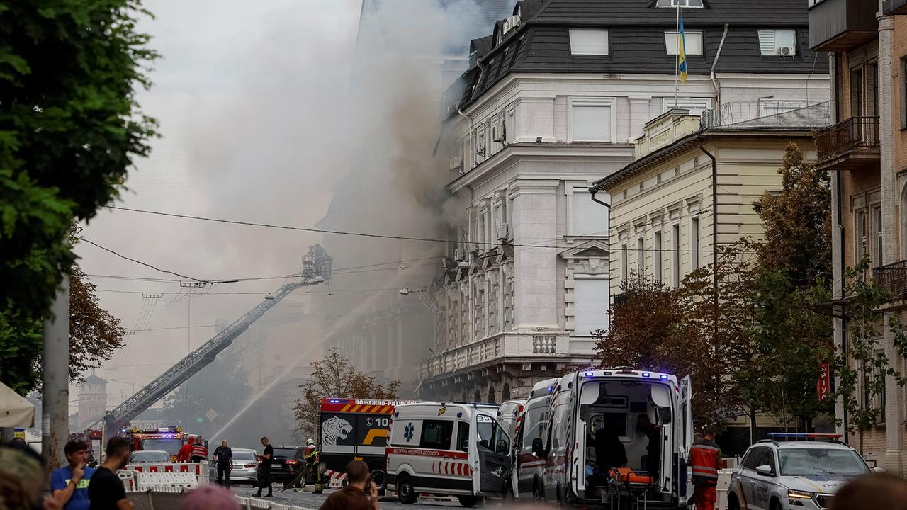 Russische Drohne trifft Geheimdienstzentrale in Kiew