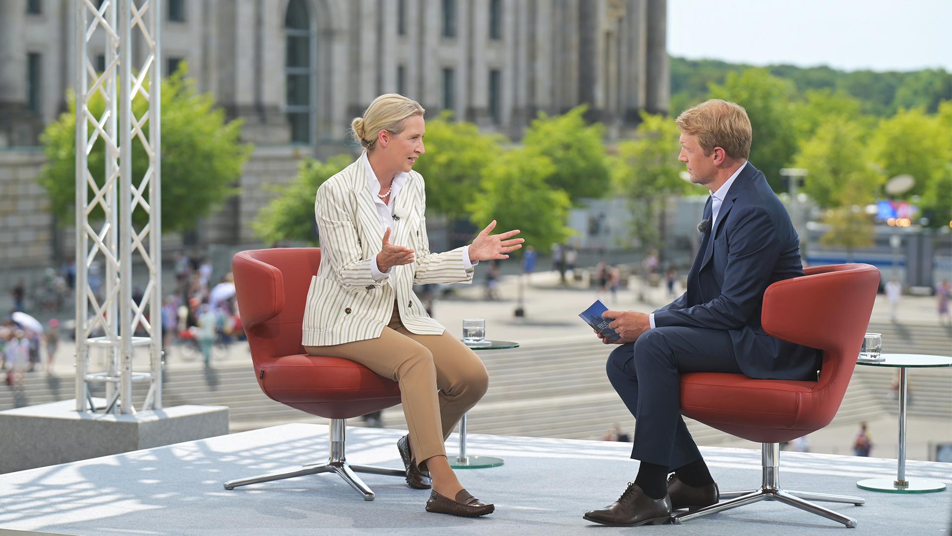 Alice Weidel und Markus Preiß | T. Ernst, ARD-Hauptstadtstudio