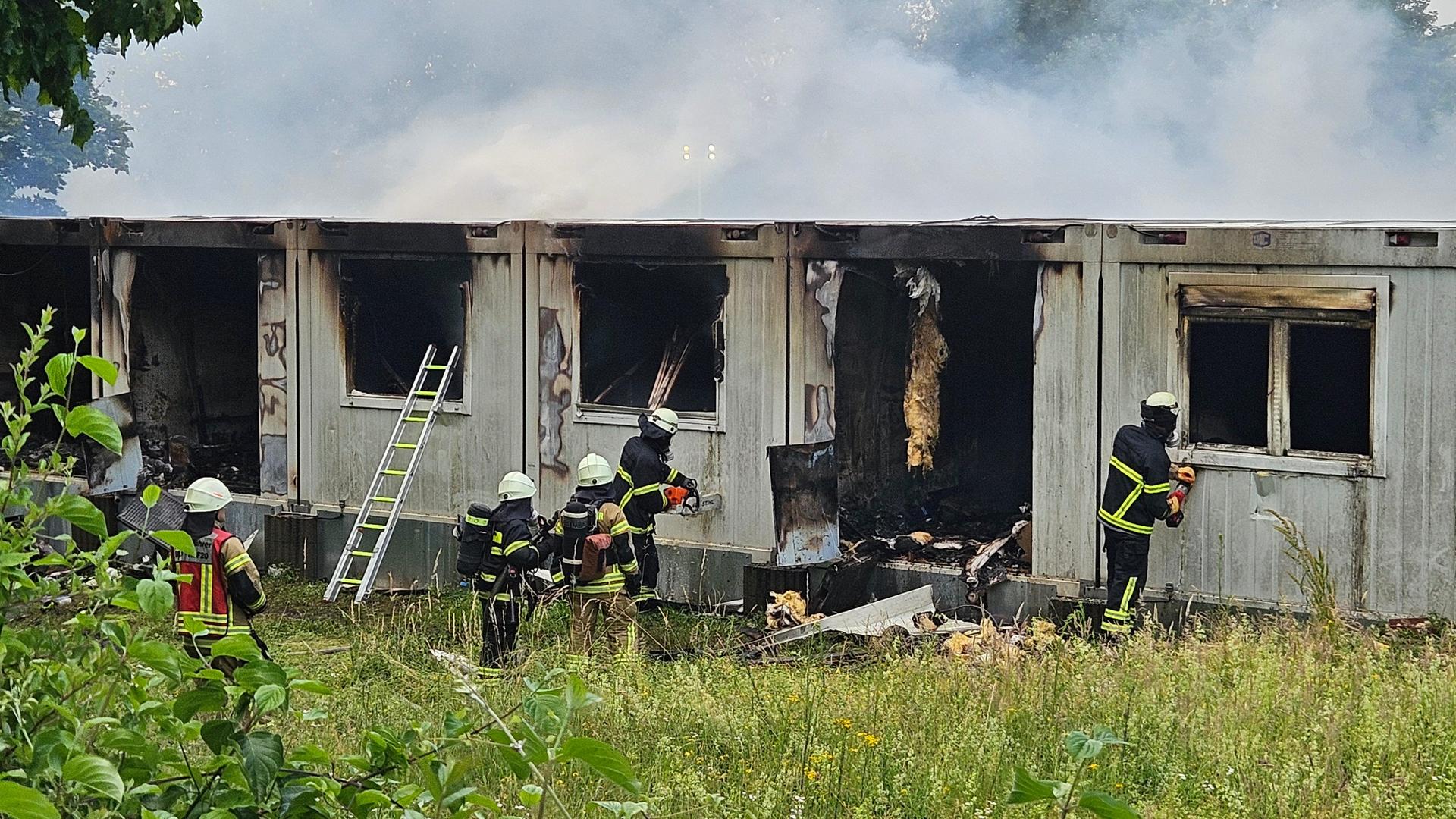Feuer in Obdachlosenunterkunft in Hürth