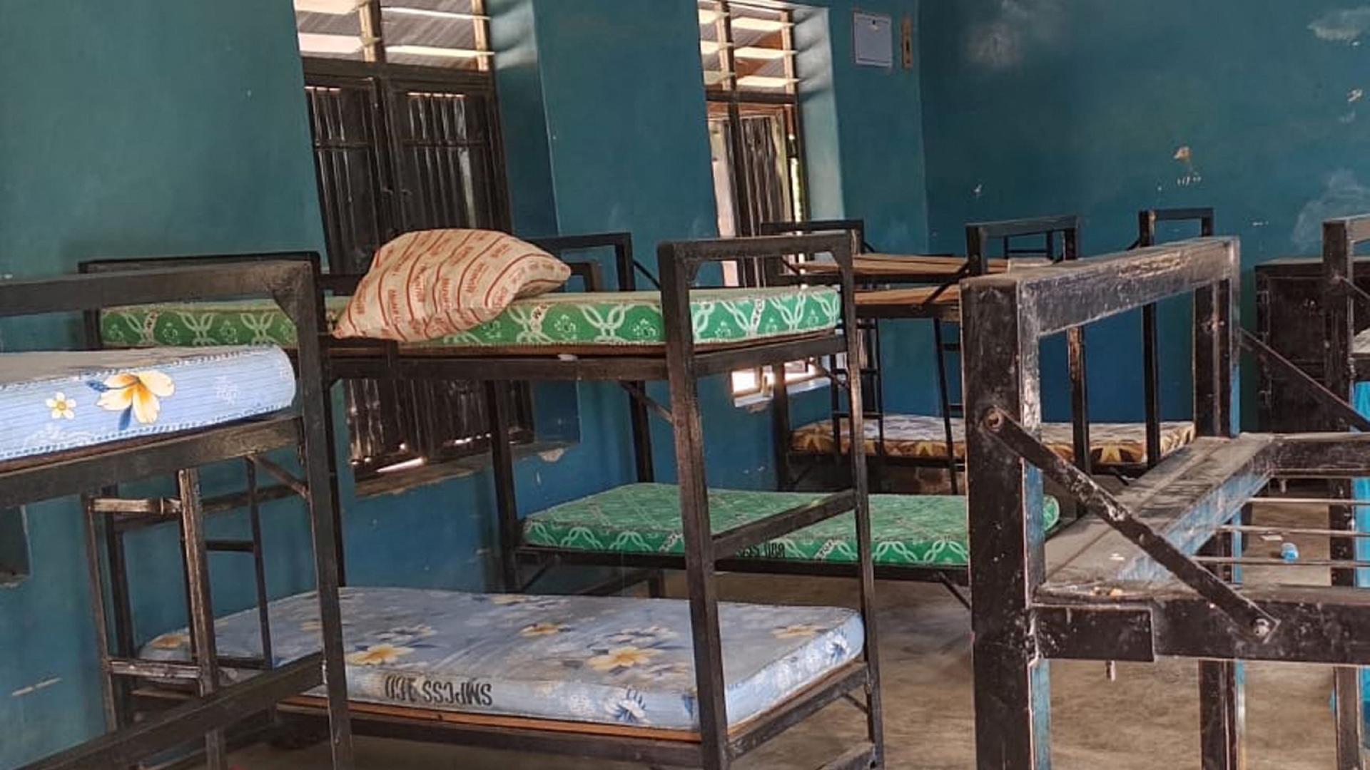 Leere Betten in einer Schule in Nigeria | AFP
