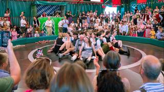 Oktoberfest - Das Geschäft mit den "Teufelsrad"-Videos