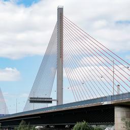 Gesperrte Friedrich-Ebert-Bruecke/Nordbruecke in Bonn