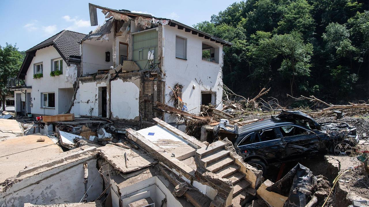 Diskussion über Pflichtversicherung gegen Elementarschäden