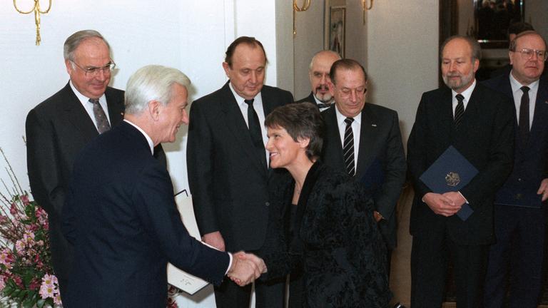 Richard von Weizsäcker und Rita Süssmuth (Archivbild: März 1987) | picture alliance / dpa Richard von Weizsäcker und Rita Süssmuth (Archivbild: März 1987)