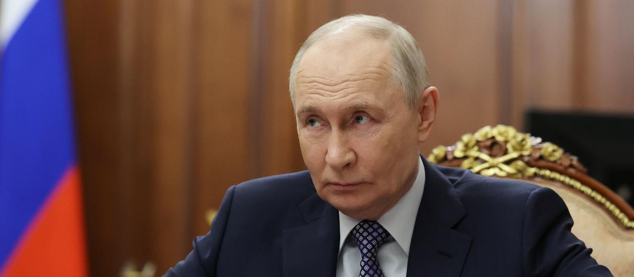 Auf diesem von der staatlichen russischen Nachrichtenagentur Sputnik veröffentlichten Foto ist der russische Präsident Wladimir Putin zu sehen.