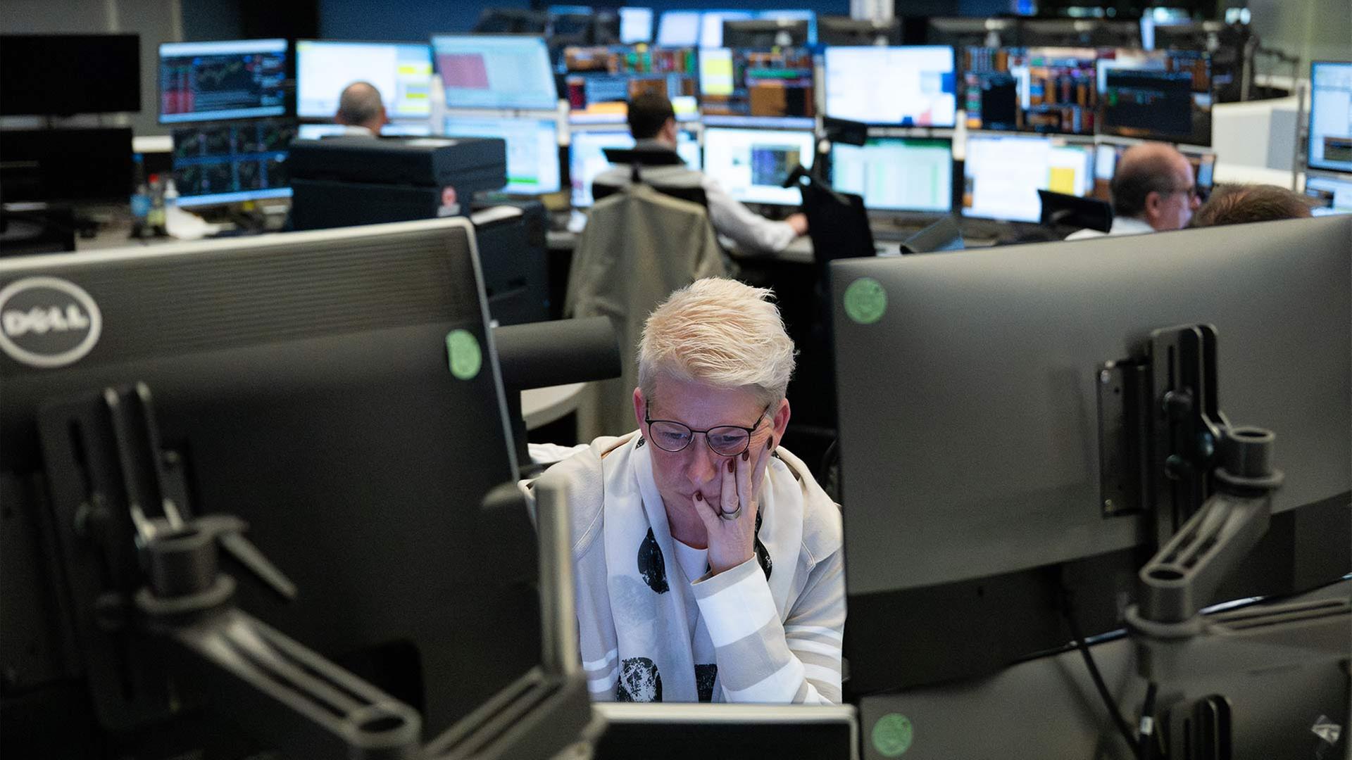 Börsenhändlerinnen an der Frankfurter Börse. | picture alliance / Eibner-Presse