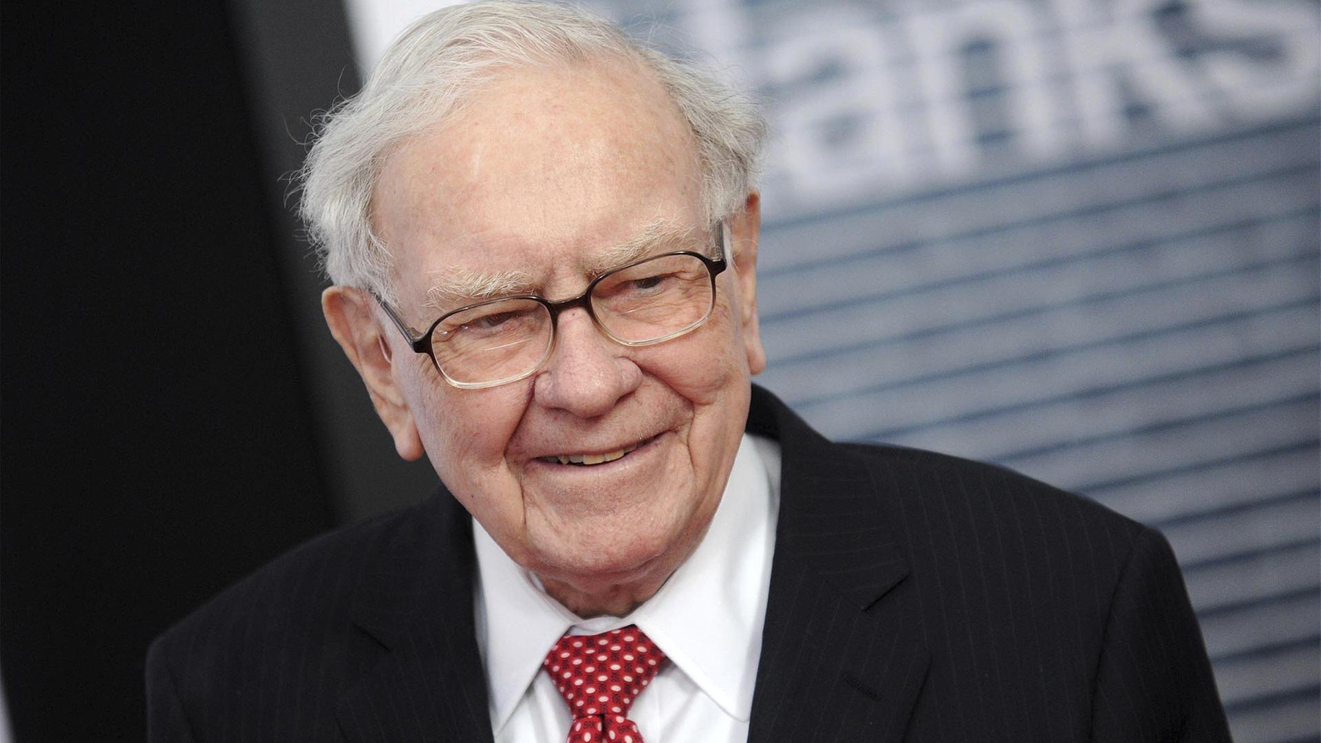 Investor Warren Buffett l�chelt | picture alliance / zz/Dennis Van