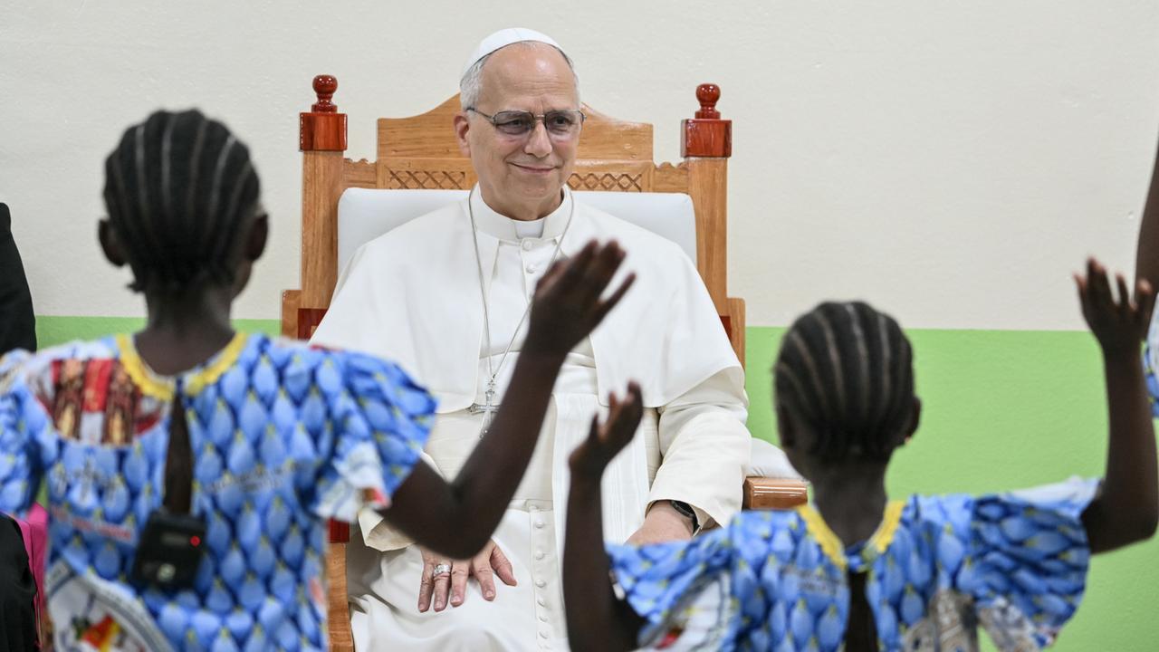 Papst in Kamerun: Mahnung an den Präsidenten und die Hoffnung auf Frieden