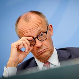 Wie Bundeskanzler Merz vor seiner ersten Generaldebatte dasteht |  tagesschau.de