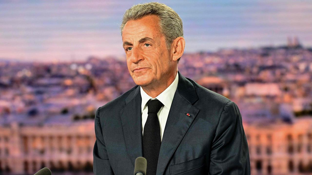 Frankreichs Ex-Präsident Sarkozy wegen Wahlkampfspenden vor Gericht ...