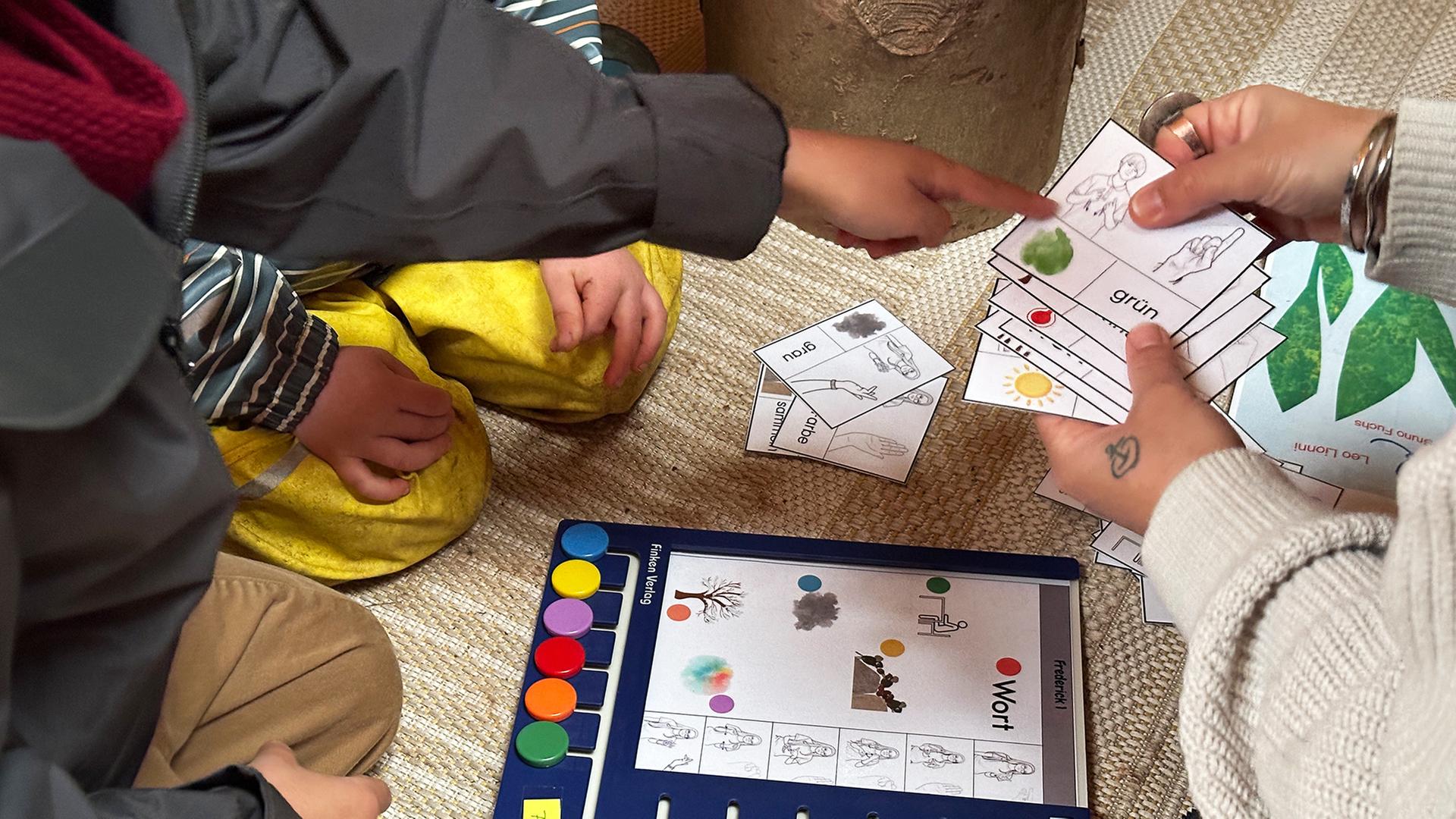 Lebacher Schüler bringen Kindergartenkindern Gebärdensprache näher