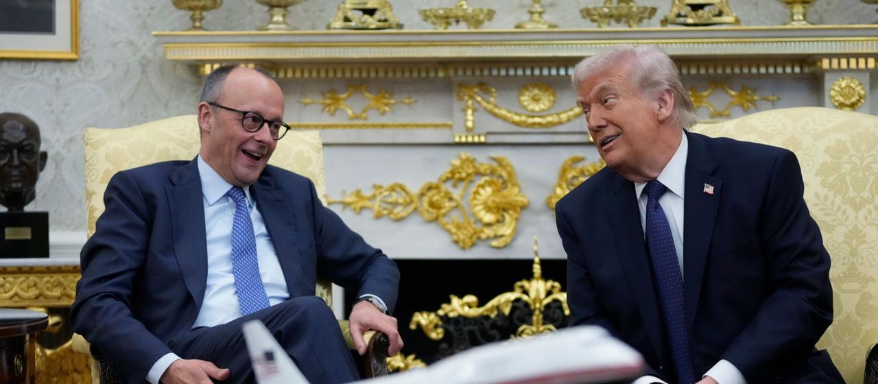 Bundeskanzler Friedrich Merz (links) und US-Präsident Donald Trump im Weißen Haus