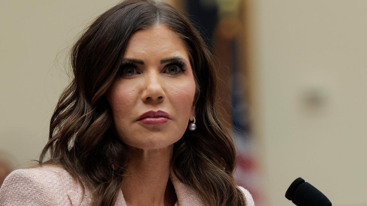 Erste Entlassung im Kabinett: Trump beruft Heimatschutzministerin Noem ab