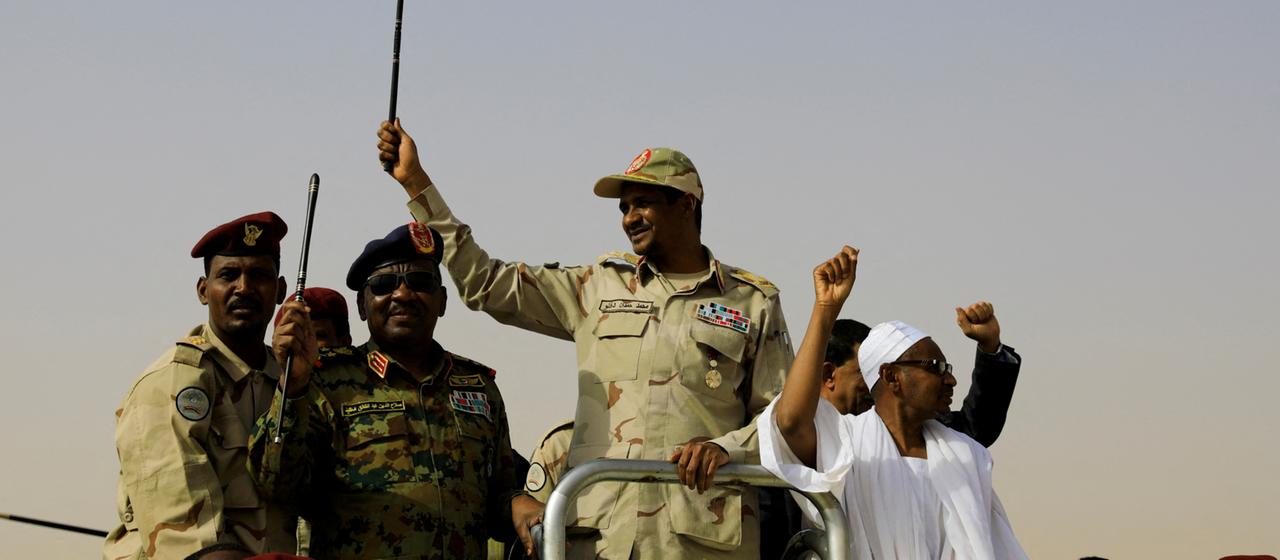 Archivaufnahme von Mohammed Hamdan Dagalo, dem Anführer der einflussreichen paramilitärischen Gruppe Rapid Support Forces (RSF)