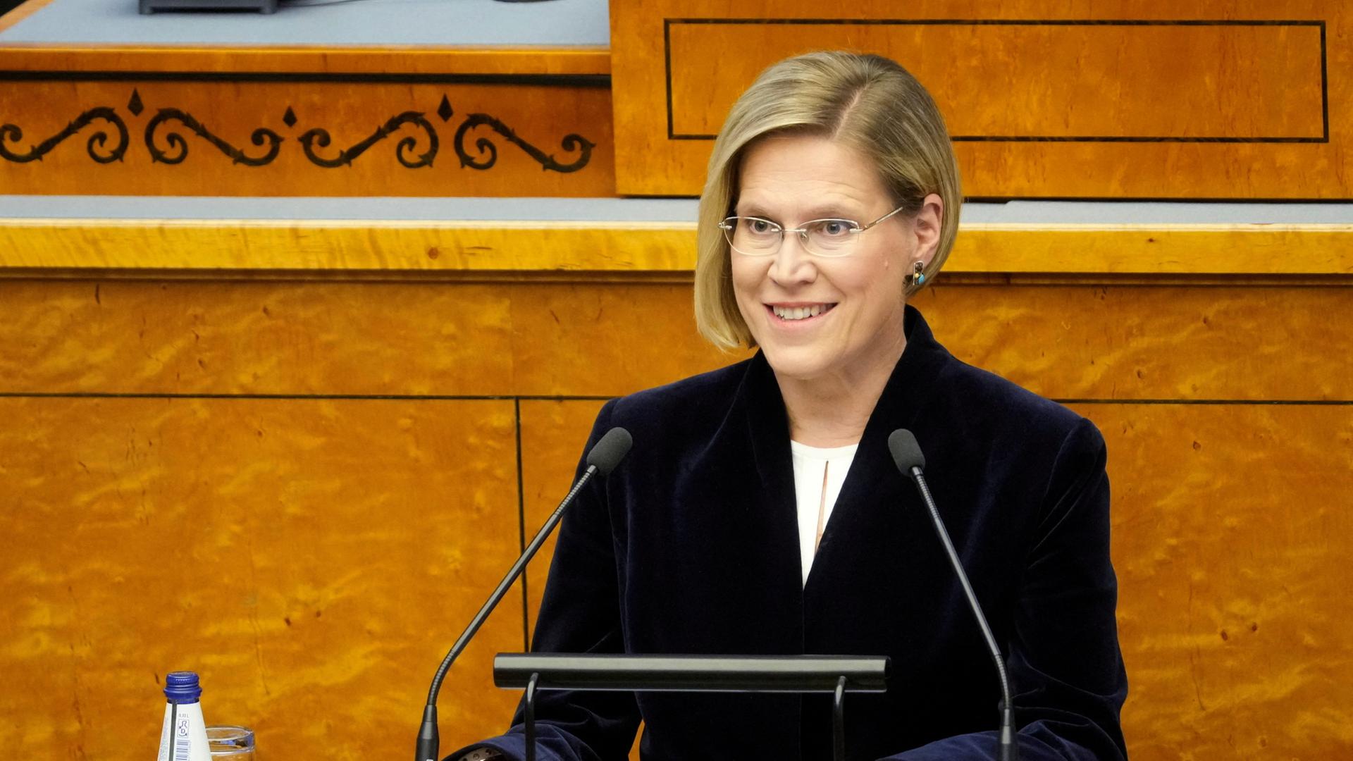 Parlament von Estland wählt Madise zur neuen Staatspräsidentin