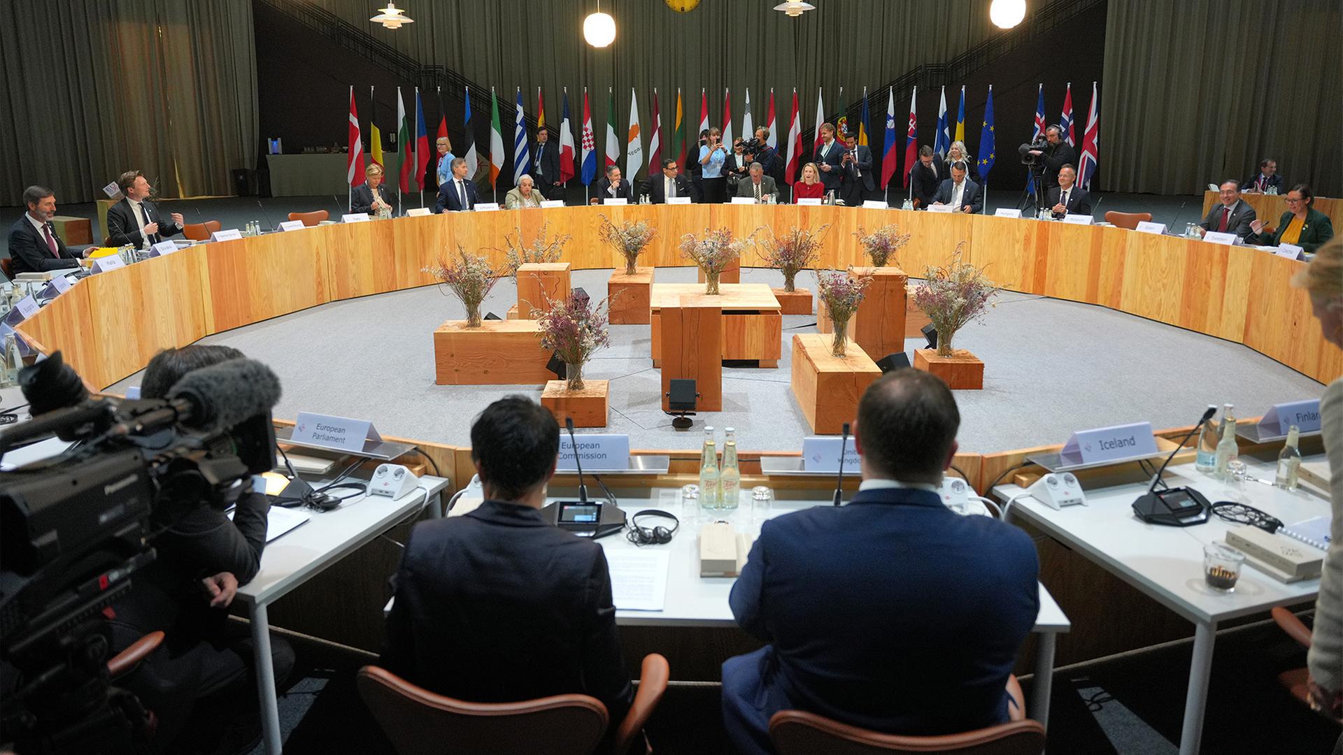 Die EU-Außenminister während eines Treffens in Kopenhagen | EPA