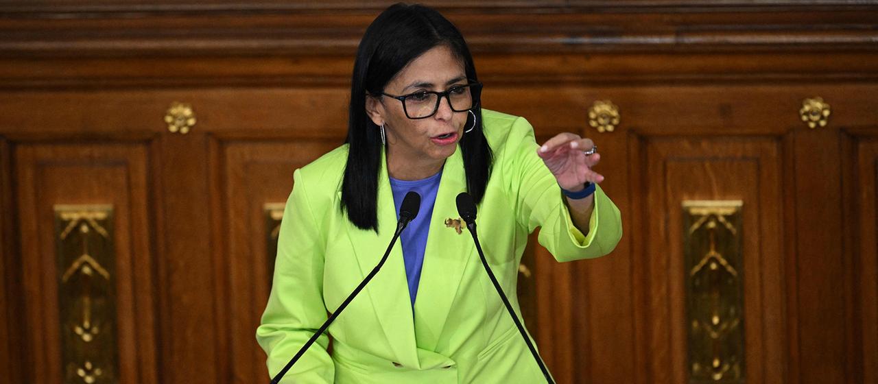 Delcy Rodríguez hält vor dem venezolanischen Parlament eine Rede an die Nation.