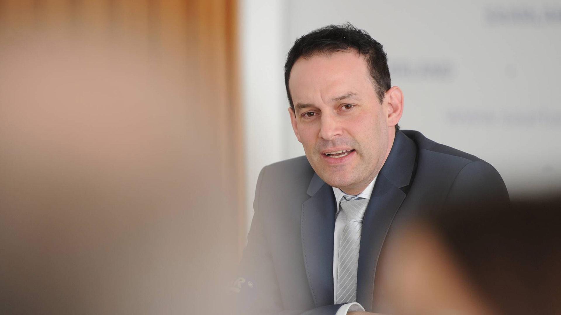 Backes gegen Cispa: Für heute geplanter Gerichtstermin verschoben