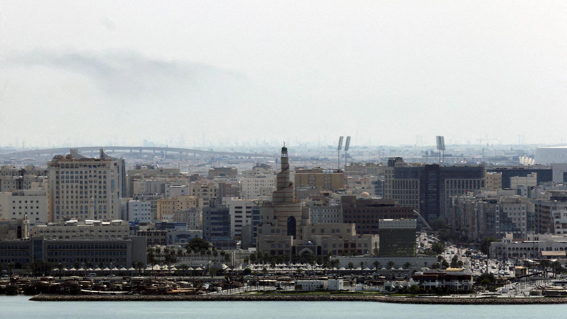 Rauch am Himmel nach Explosionen in Doha, Katar | REUTERS