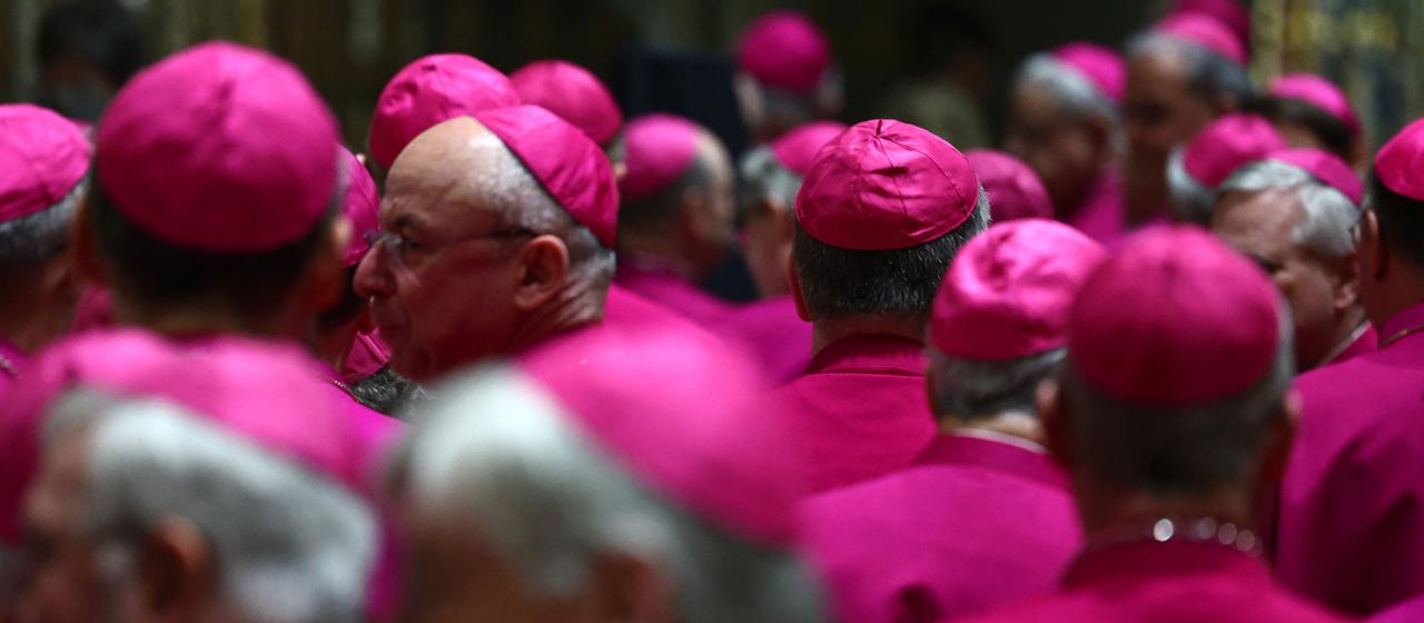 Bischöfe bei der Frühjahrsversammlung der Deutschen Bischofskonferenz in Augsburg