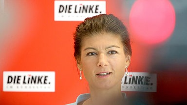 Sahra Wagenknecht vor Beginn einer Sitzung der Linken-Bundestagsfraktion (Archivfoto vom 24.09.2019)