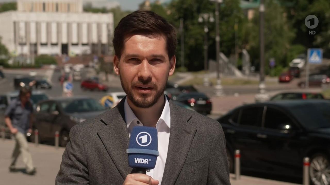 Vassili Golod, ARD Kiew, zu fünf Jahren Präsidentschaft von  Selenskyj in der Ukraine | tagesschau.de