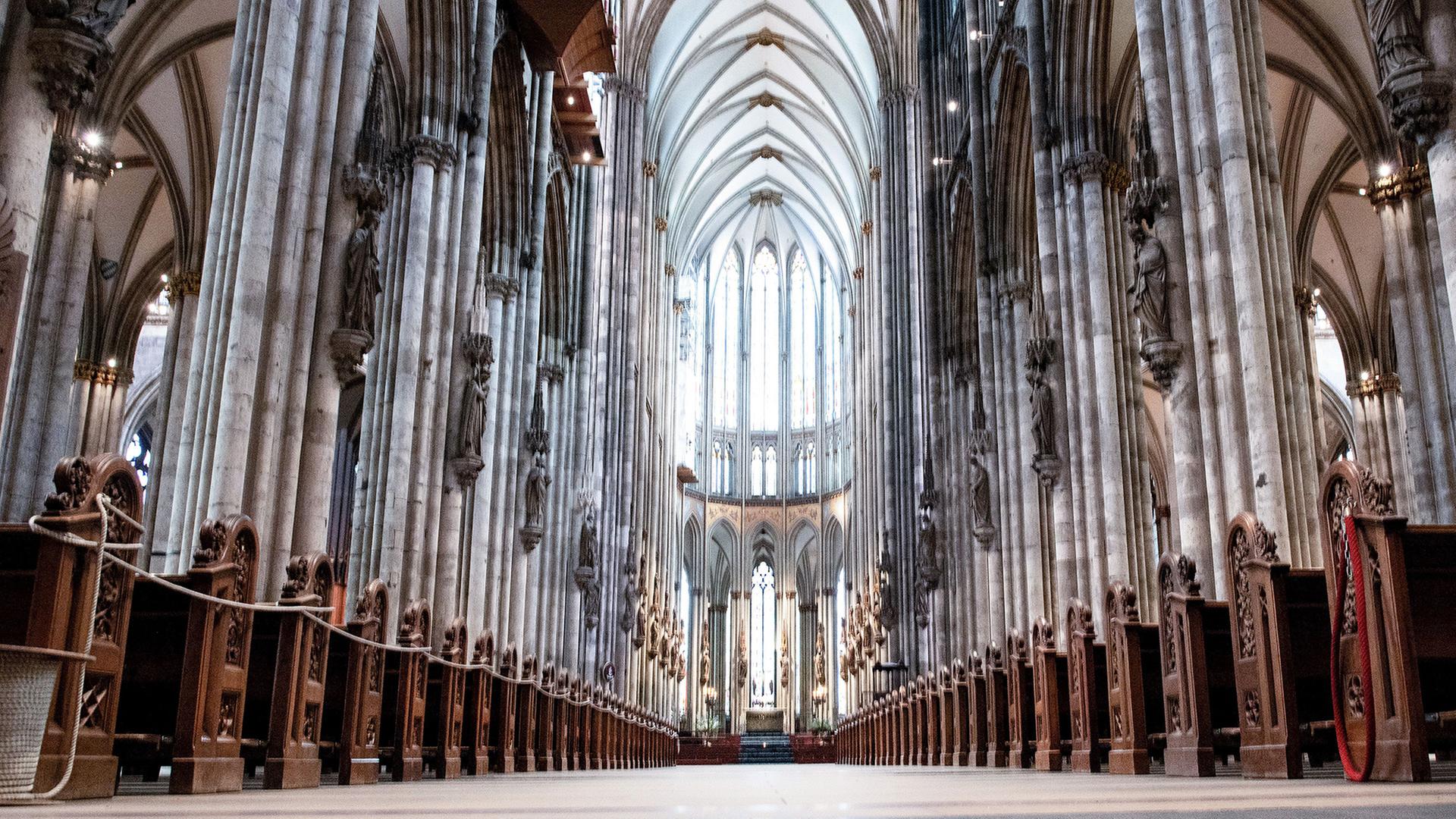  Blick in den Innenraum des KÃ¶lner Doms. | Federico Gambarini/dpa