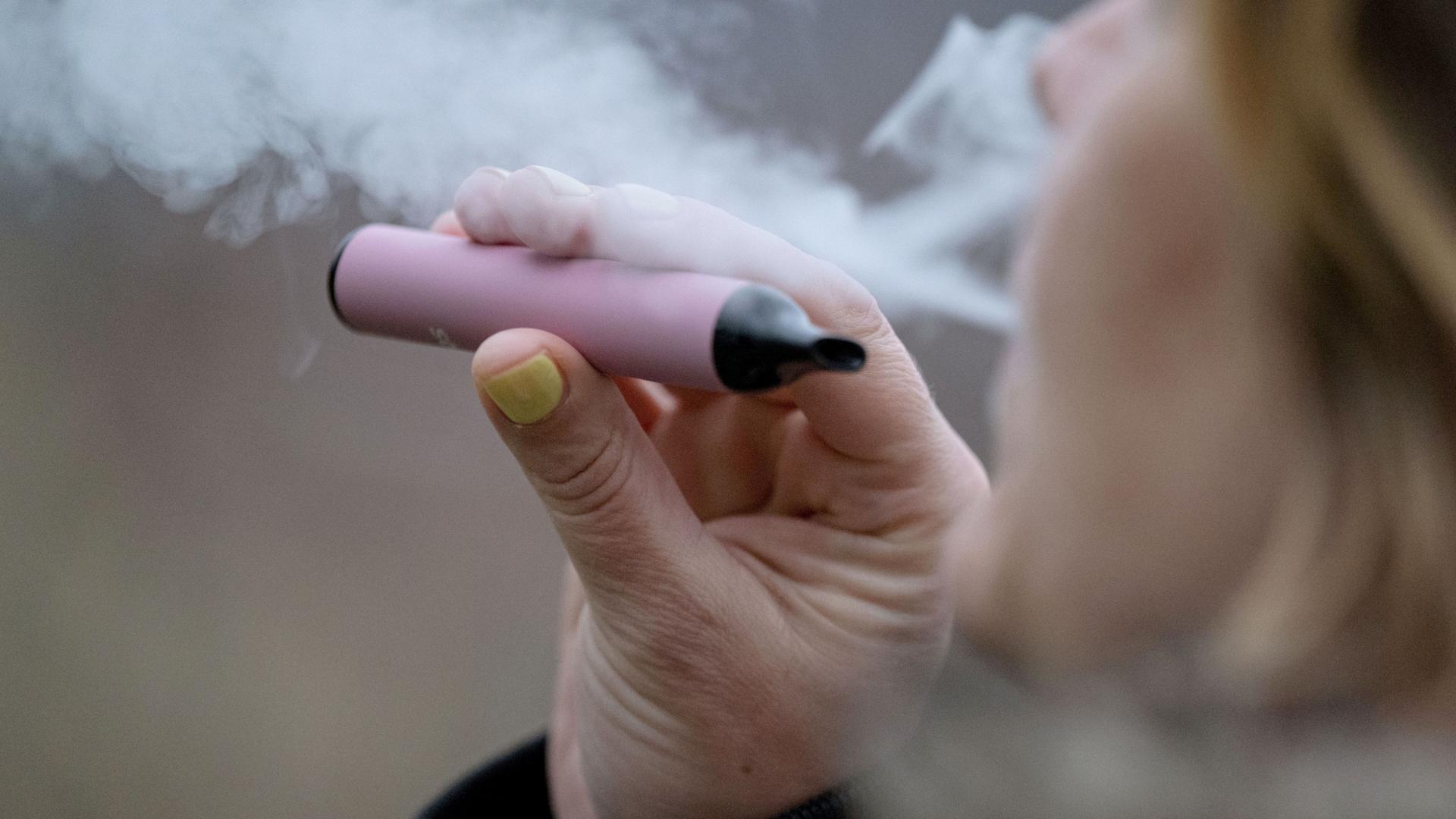 Neue alarmierende Studie: Immer mehr Jugendliche rauchen und vapen