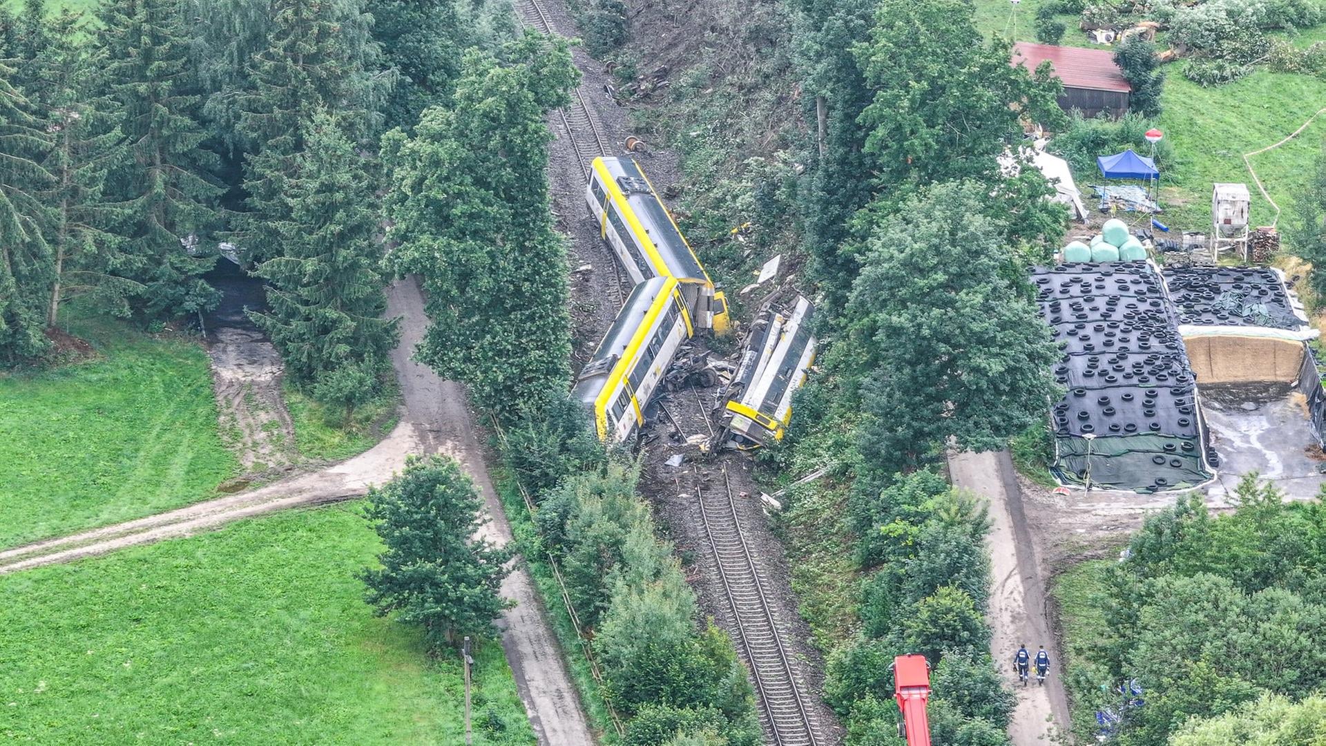 ドイツ南部の列車事故、土砂崩れが原因と最終報告で判明