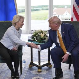 US-Präsident Trump und EU-Kommissionspräsidentin von der Leyen in Schottland
