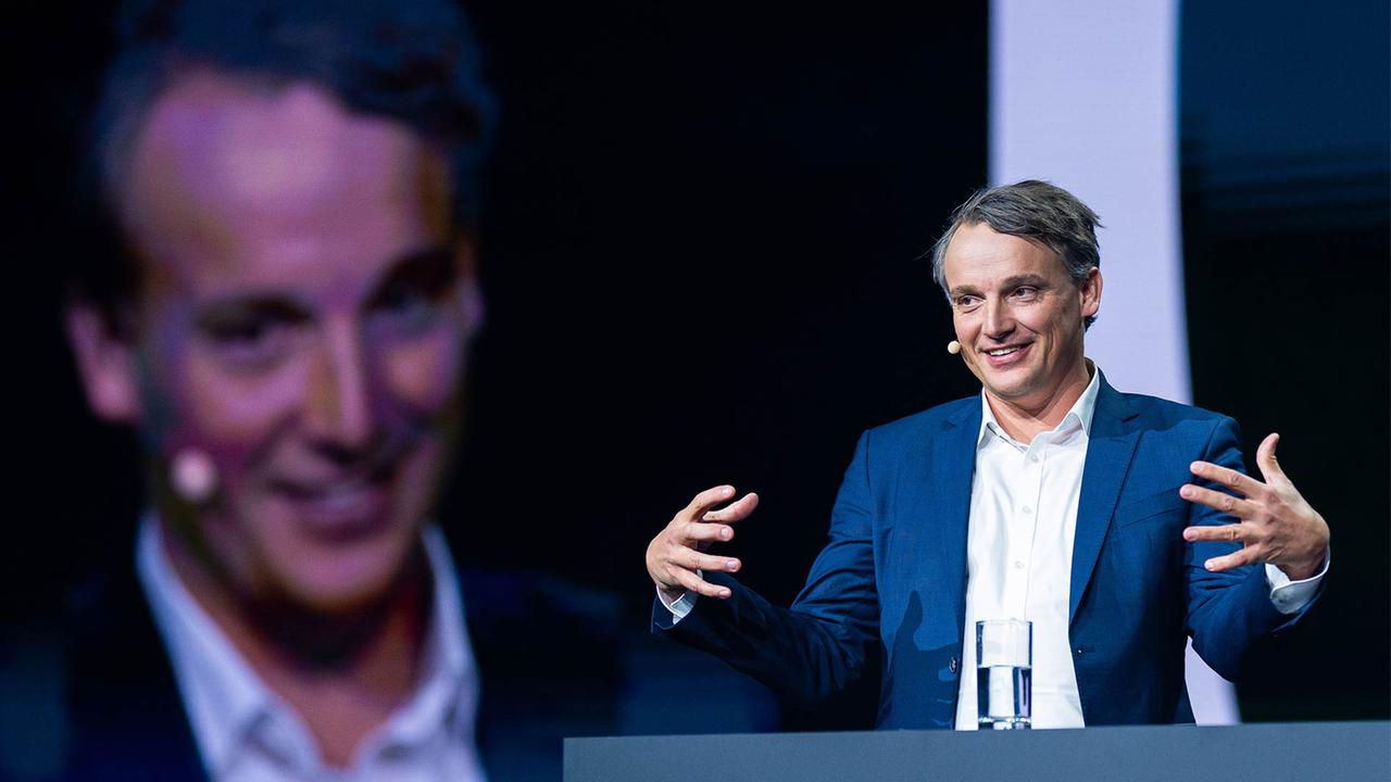 Studie: Soviel verdienten DAX-Vorstände 2025