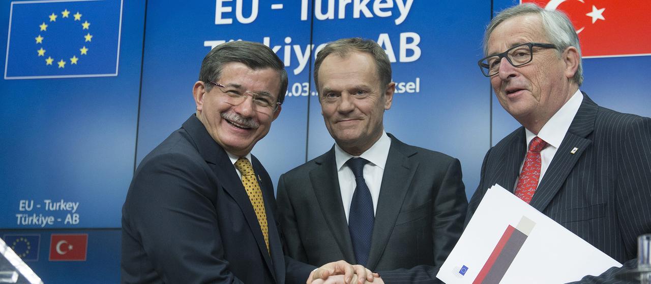 Ahmet Davutogl, Donald Tusk und Jean-Claude Juncker